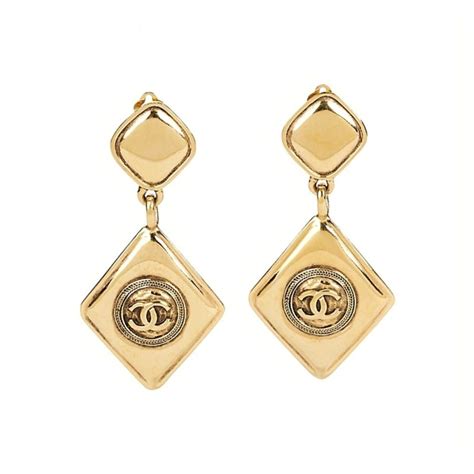negozio orecchini chanel milano